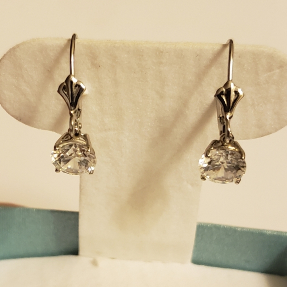 14k white gold leverback diamond  earrings
